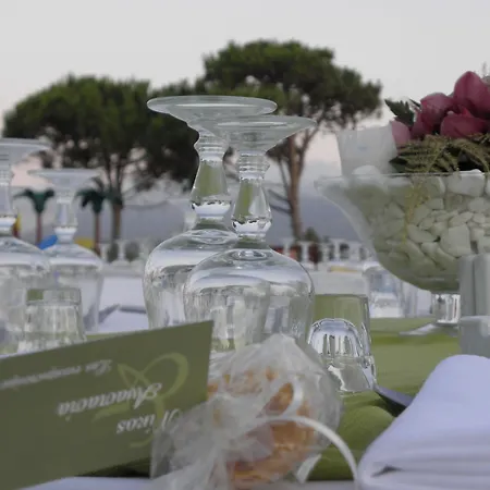 Апарт-отель Irida 4*