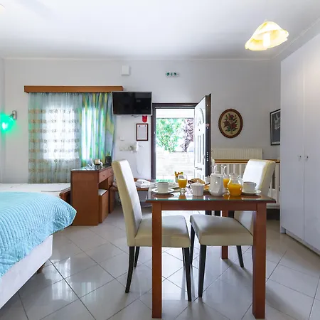 Апарт-отель Irida