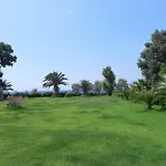 아파트호텔 Irida 4*