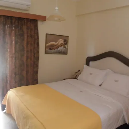 Irida Aparthotel Kyparissia