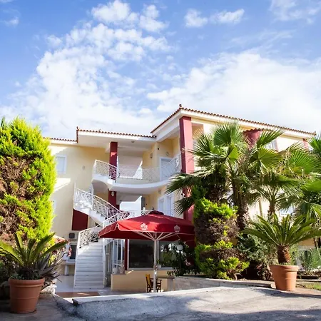 Apart Otel Irida Kyparissia