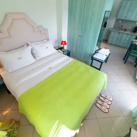 Irida Aparthotel